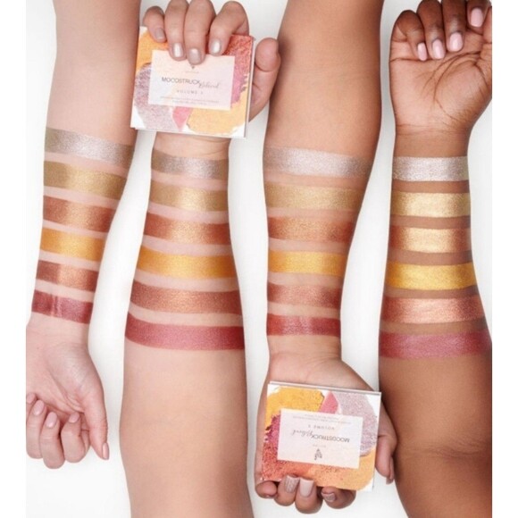 Younique Moodstruck Beloved Volume 3 Pressed Shadow, 6 Eyeshadow Palette New - Picture 2 of 5